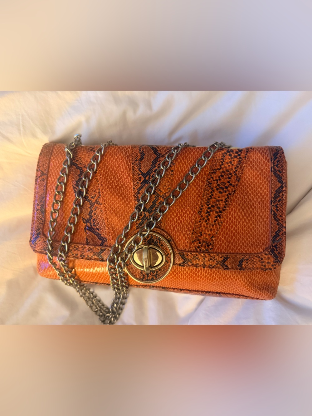 Kate Landry Gorgeous Purse, Excellent Condition - Picture 9 of 10